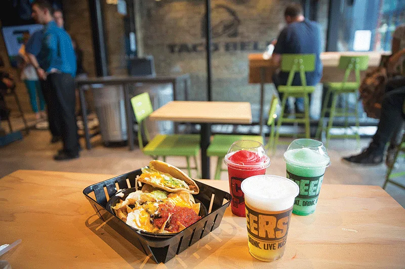 Why Fast Food Restaurants Remain Popular in Today’s Busy Lifestyle